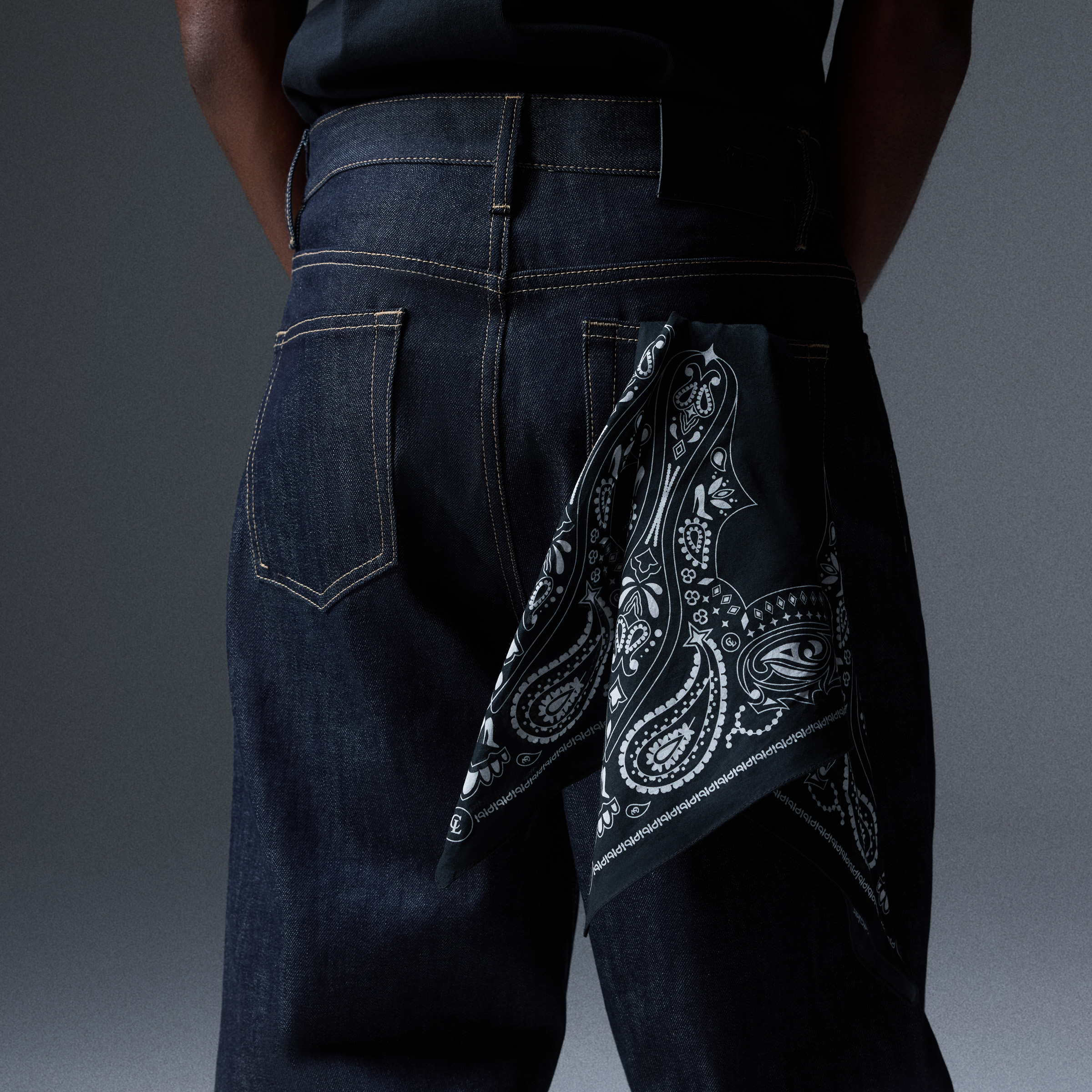 Cl Bandana image number 1