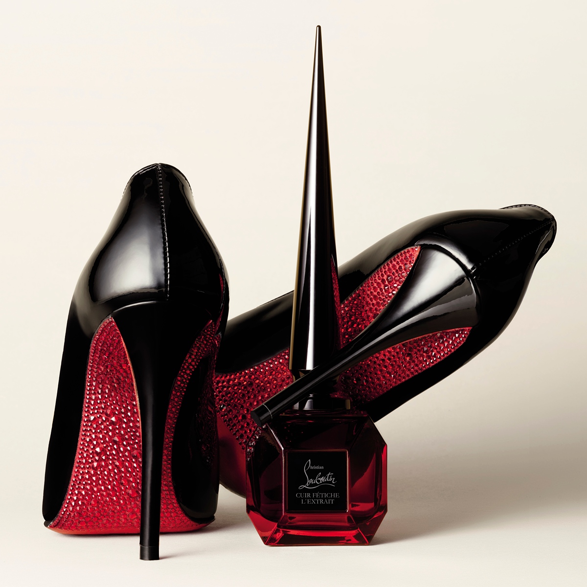 Cuir Fetiche L'Extrait image number 2