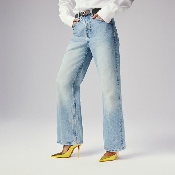 Miss Z image number 1