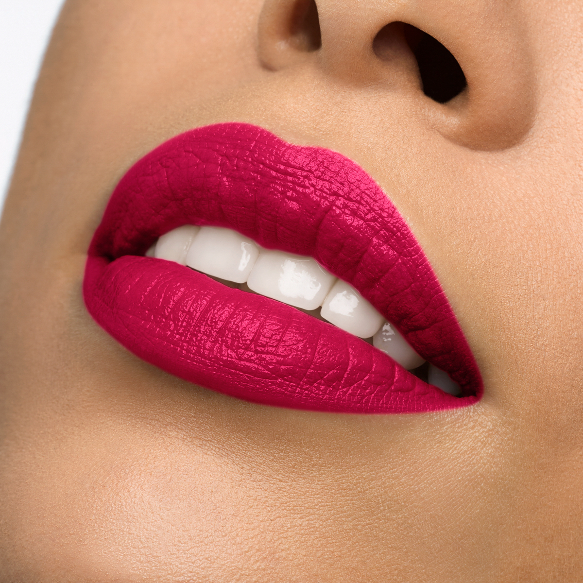 Rouge Louboutin Silky Satin On The Go image number 4