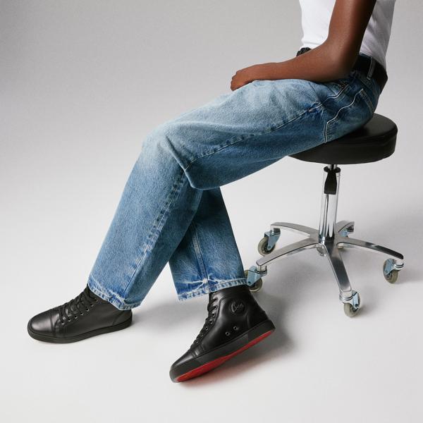 LOUIS 000 image number 1