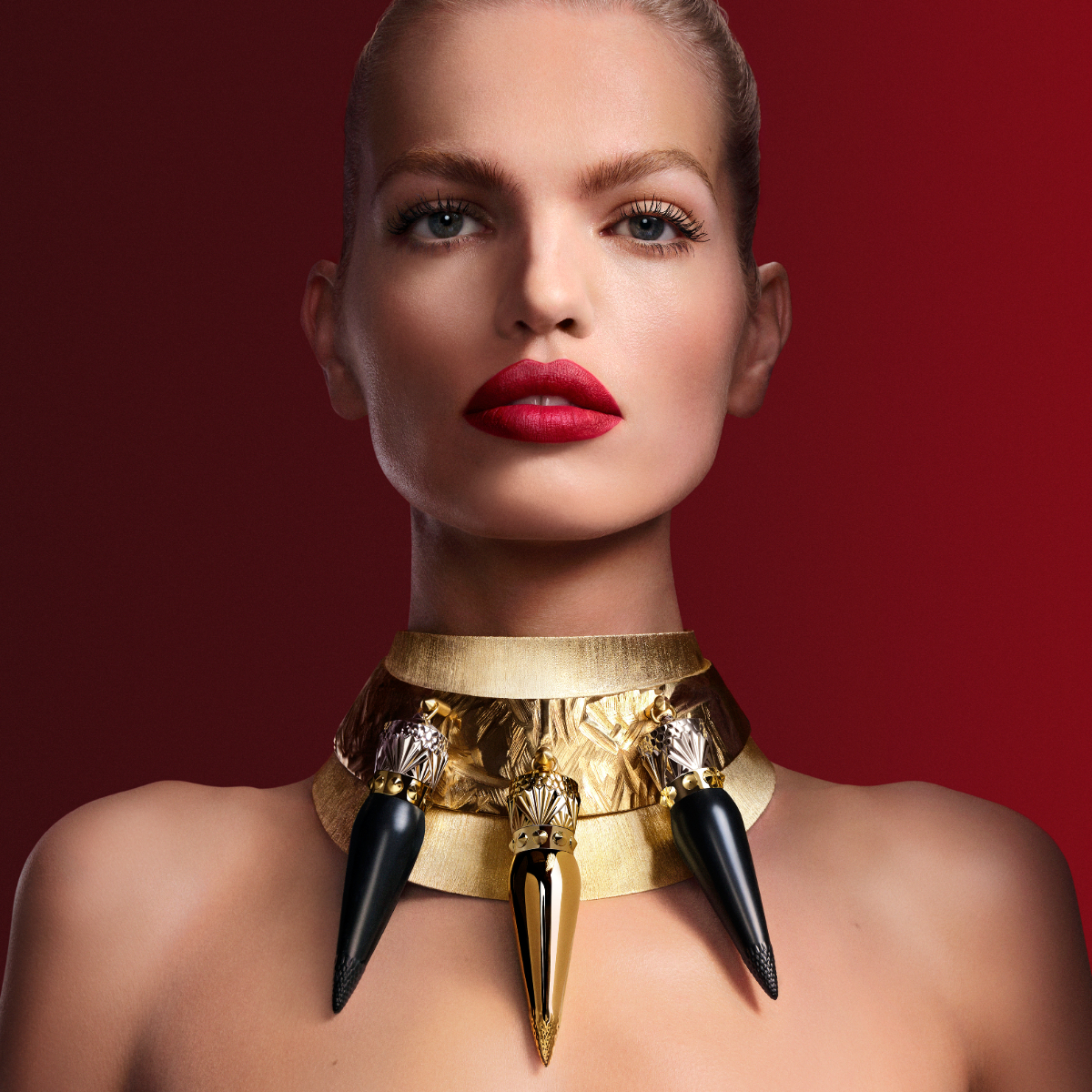 Rouge Louboutin Velvet Matte On The Go image number 9